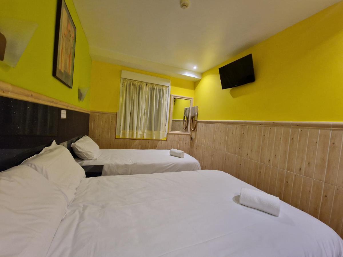 Pension Izar Bat Guesthouse Сан Себастиан Екстериор снимка