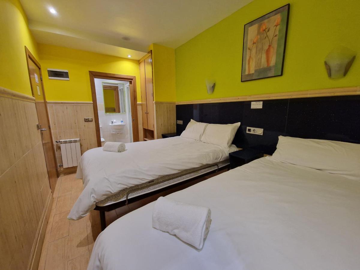 Pension Izar Bat Guesthouse Сан Себастиан Екстериор снимка